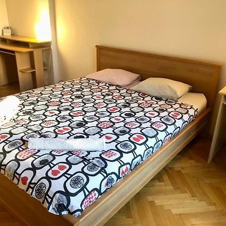 Chez Jitka Et Gautier - A Great Alternative To A Hotel Prague Extérieur photo